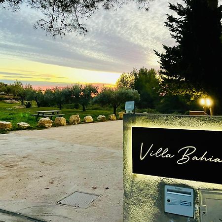 Saint-Mitre-les-Remparts Villa Bahia - Bas De Villa En Pleine Nature ! מראה חיצוני תמונה